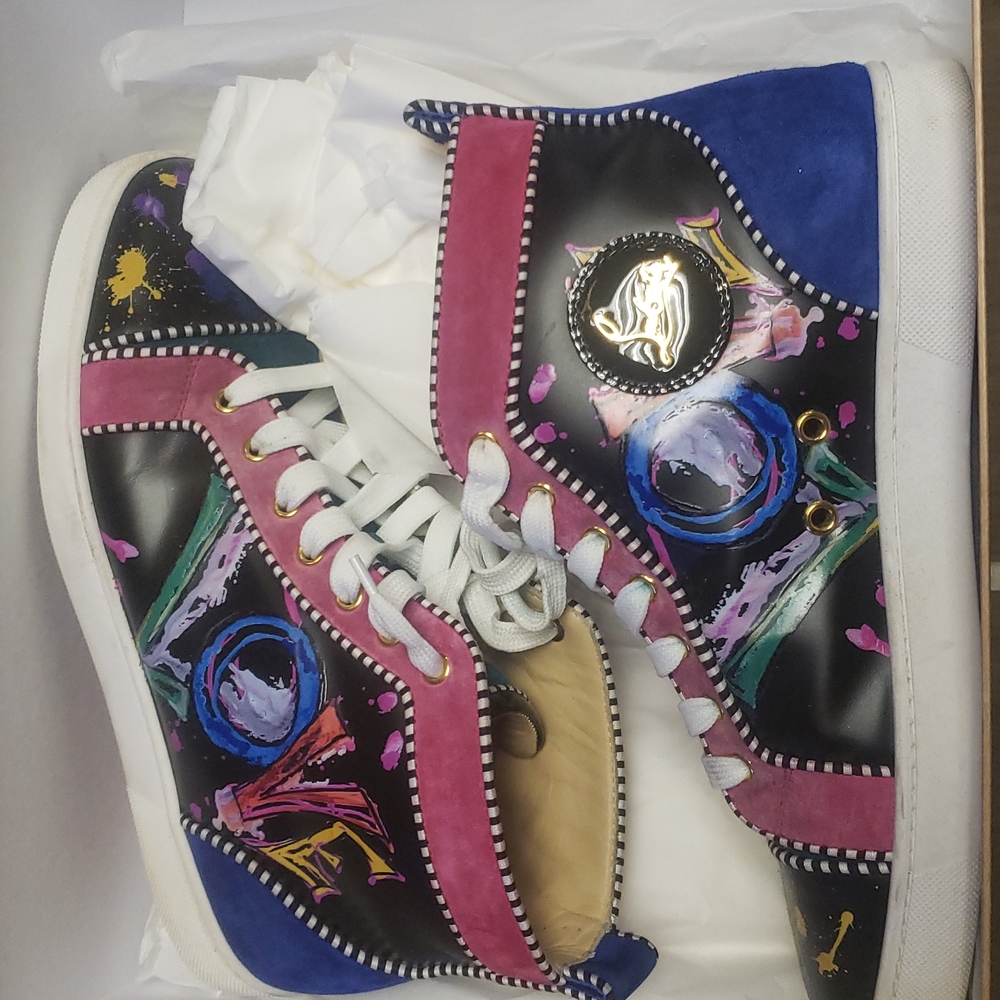 SLIGHTLY WORN Christian Louboutin
